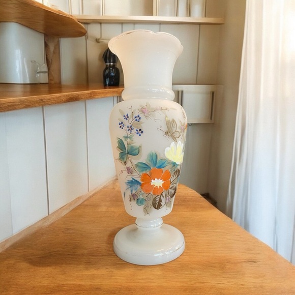 Antique Victorian Bristol Glass Vase - Picture 2 of 14